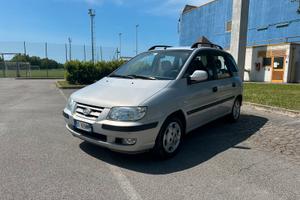 Hyundai Matrix 2003 - 1.6 benzina Neopatentati