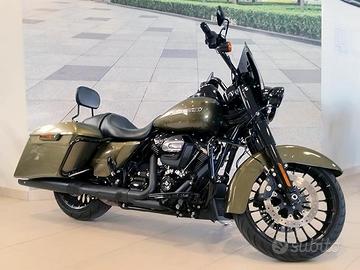 Harley Davidson Road King Special