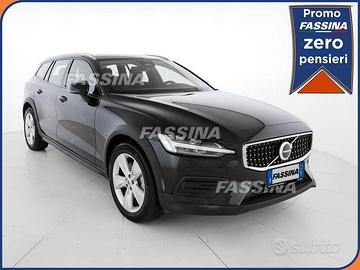 Volvo V60 Cross Country B4 (d) AWD automatico...