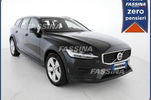 Volvo V60 Cross Country B4 (d) AWD automatico...