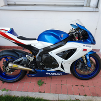 Suzuki GSX - R 750 K7 pronto pista