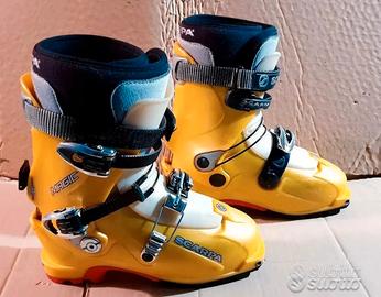 Scarponi da scialpinismo donna Scarpa Magic tg 24