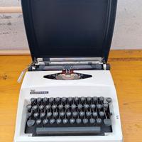Macchina da scrivere triumph contessa