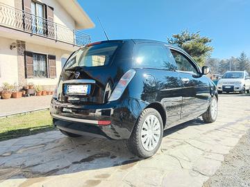 LANCIA Ypsilon Y oro 1.2  60CV - ok NEOPATENTATI