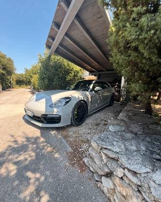 Porsche Panamera 4 Sport Turismo
