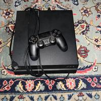 PlayStation 4 più controller