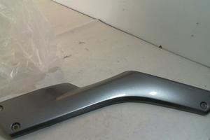COPERTURA LATERALE DX GP 800 GILERA 653151