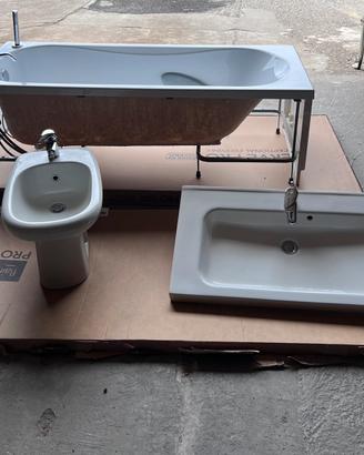 SET BAGNO COMPLETO DI DESIGN