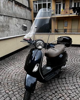Vespa LX 125