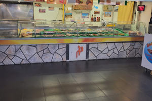 Auto negozio carrellato mt 6