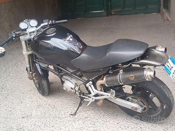Ducati Monster 600 Black