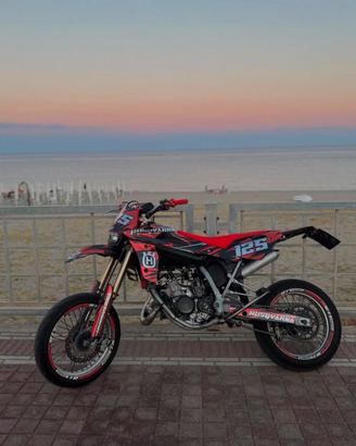 Moto Husqvarna 125 2 tempi TARGATA