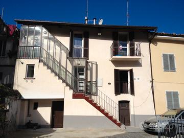 Bilocale arredato con posto auto