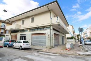 NEGOZIO A PORTO SANT'ELPIDIO