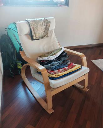 Poltrona a dondolo Ikea