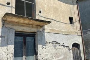 CASA SEMINDIPENDENTE A MONTESARCHIO