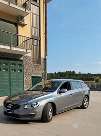 Volvo V60 2000cc