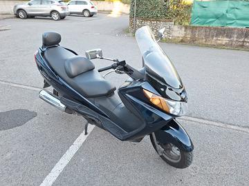 Suzuki Burgman 400