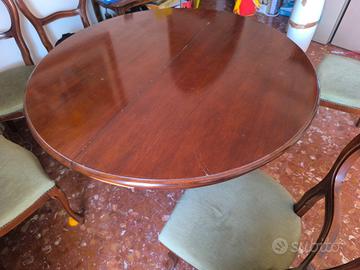 Tavolo rotondo in legno antico allungabile