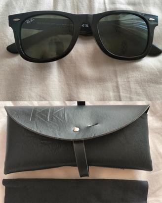 Occhiali da sole Ray-Ban modello Wayfarer . 