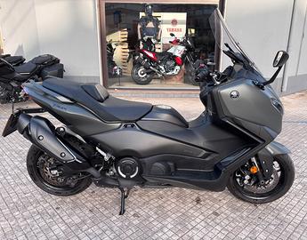 Yamaha T Max 560 2025