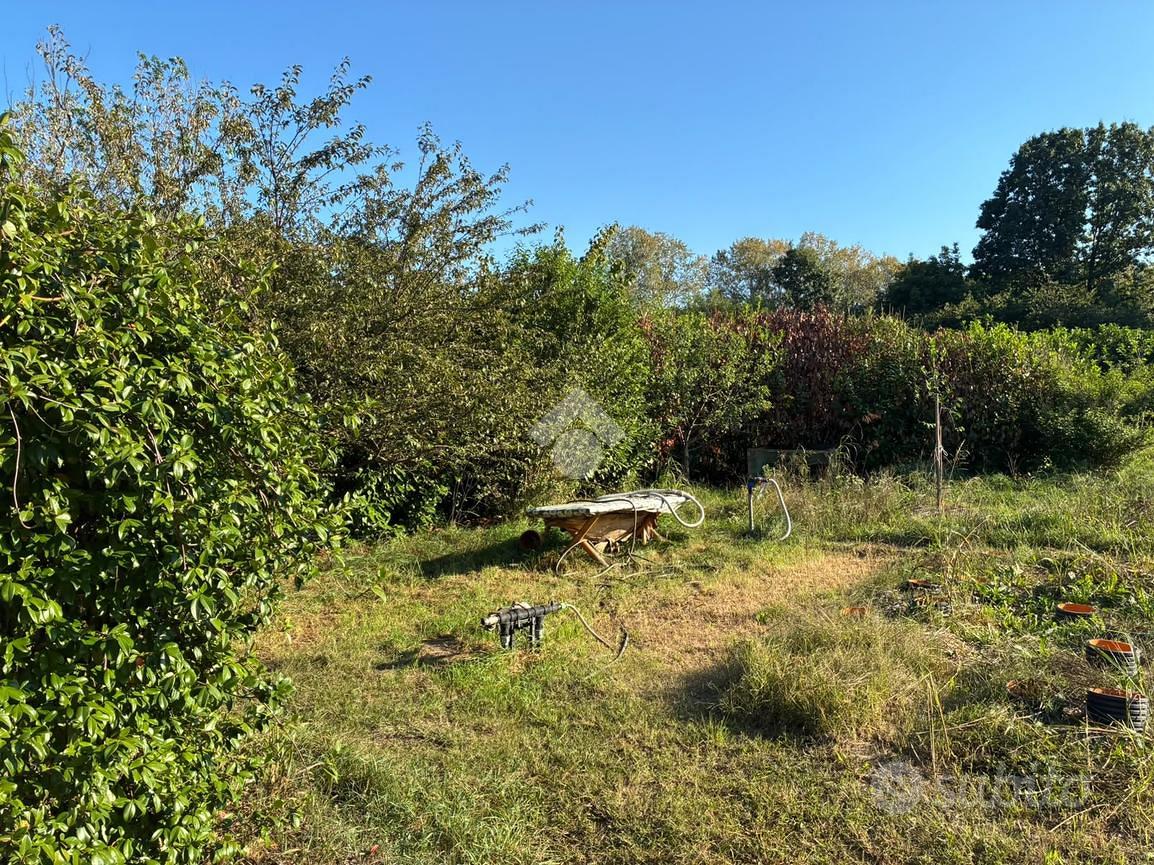 TER. AGRICOLO A CORBETTA - Vista 3