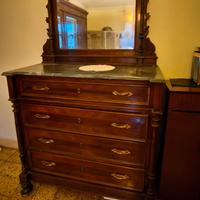 Arredamento fine 800 in noce