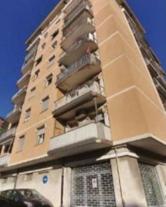 Immobile in asta di 112 m² con 4 locali a Genova