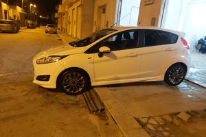 ford fiesta  1.500 disel .100cavalli