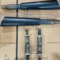 Scarichi e ammortizzatori originali Moto Guzzi V9