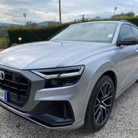 Audi q8 50 tdi 286cv