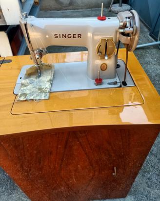 macchina da cucire Singer funzionante 