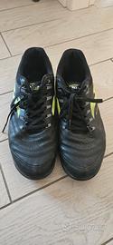scarpe da calcio e calcetto singole o in blocco 