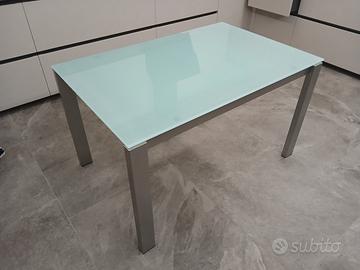 Tavolo in vetro allungabile calligaris