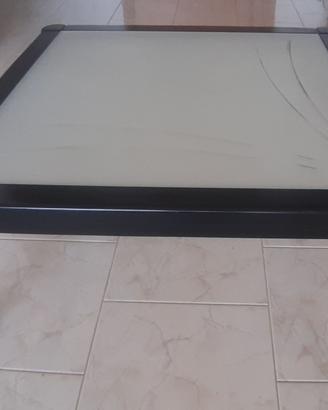 Tavolino da salotto in legno e vetro