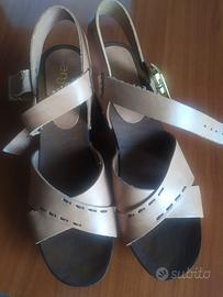 SANDALI MARRONE CHIARO