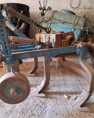Estirpatore - aratro a 5 molle per trattore