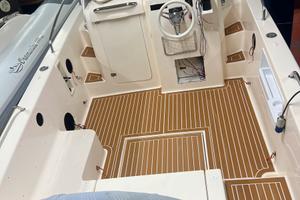MANO MARINE 21.50 WA YAMAHA 200