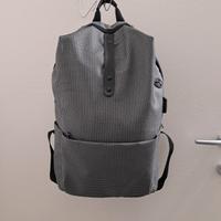 Zaino con spallacci imbottiti