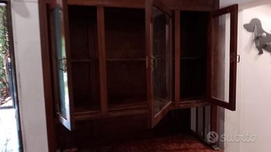 Vetrina in legno del 900
