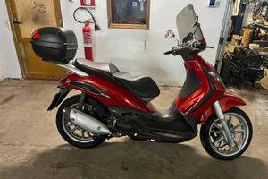 Piaggio Beverly 250