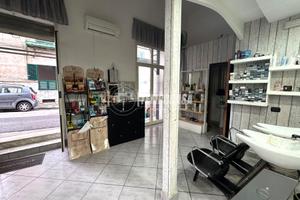 Negozio a Napoli Via ASCANIO 1 locali