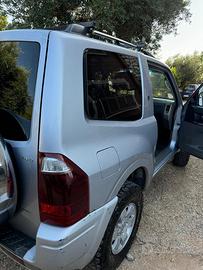 Fuoristrada 4x4 Mitsubishi Pajero did 3.2 anno 209