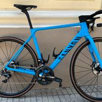 Canyon Ultimate CF SL 8 Disc Di2 - taglia M