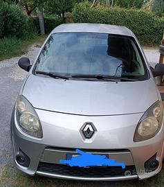 auto Renault tuingo 