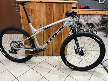 TREK SUPERCALIBER SLR 2026 XTR DI2 PROMO