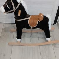 Cavalluccio a dondolo