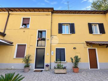 2 LOCALI A BRESCIA