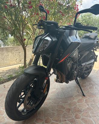 KTM 890 Duke - 2022