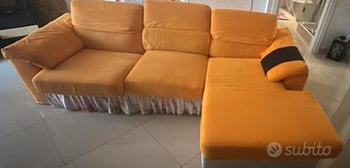 Divano con penisola